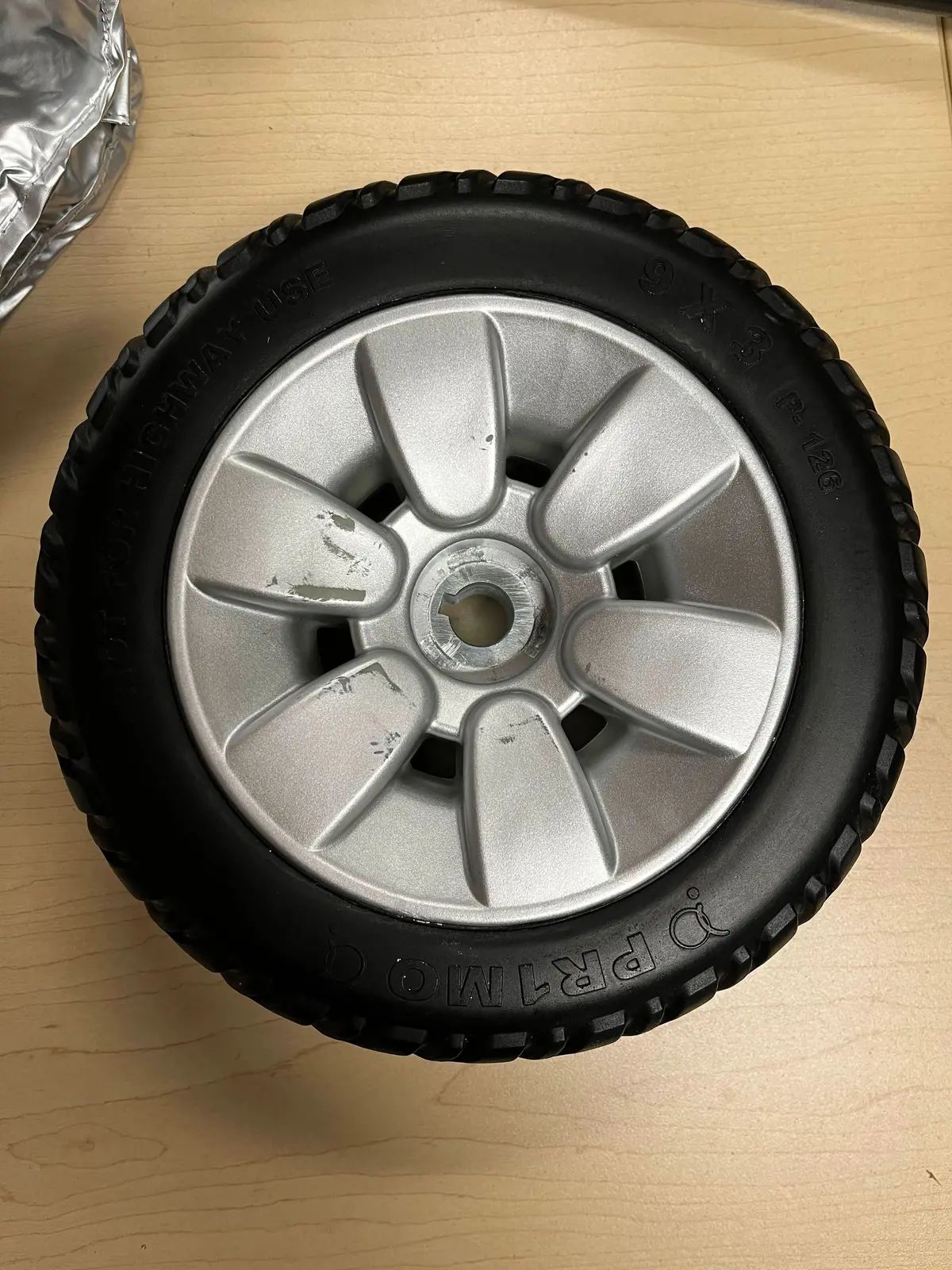 9"X3" (2.80/2.50-4) Flat-Free Drive Wheel Assembly With Silver Rim & Black Tire For Jazzy Select Elite & Pride Tss 300 (Whlasmb2017) (Blemished) 2