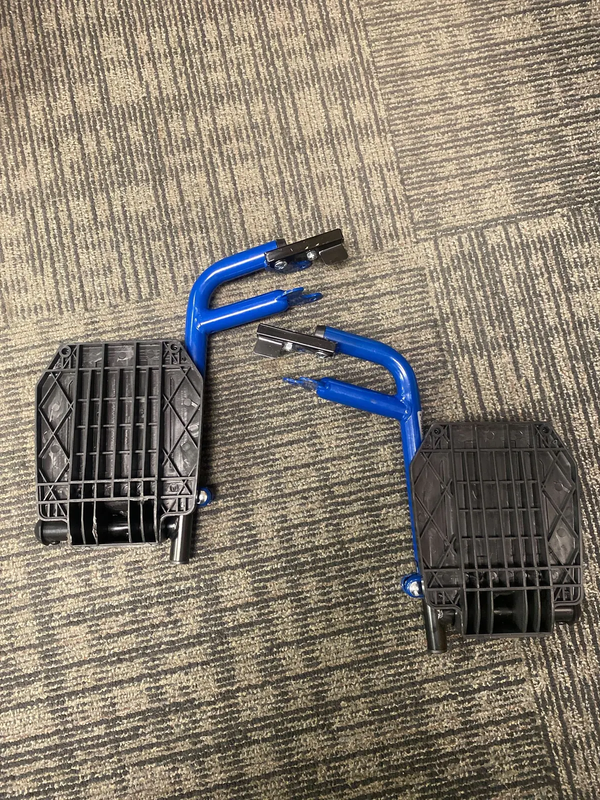 Footrest For The Drive Medical Blue Streak Manual Wheelchair (Set Of 2) (Blemished) 1