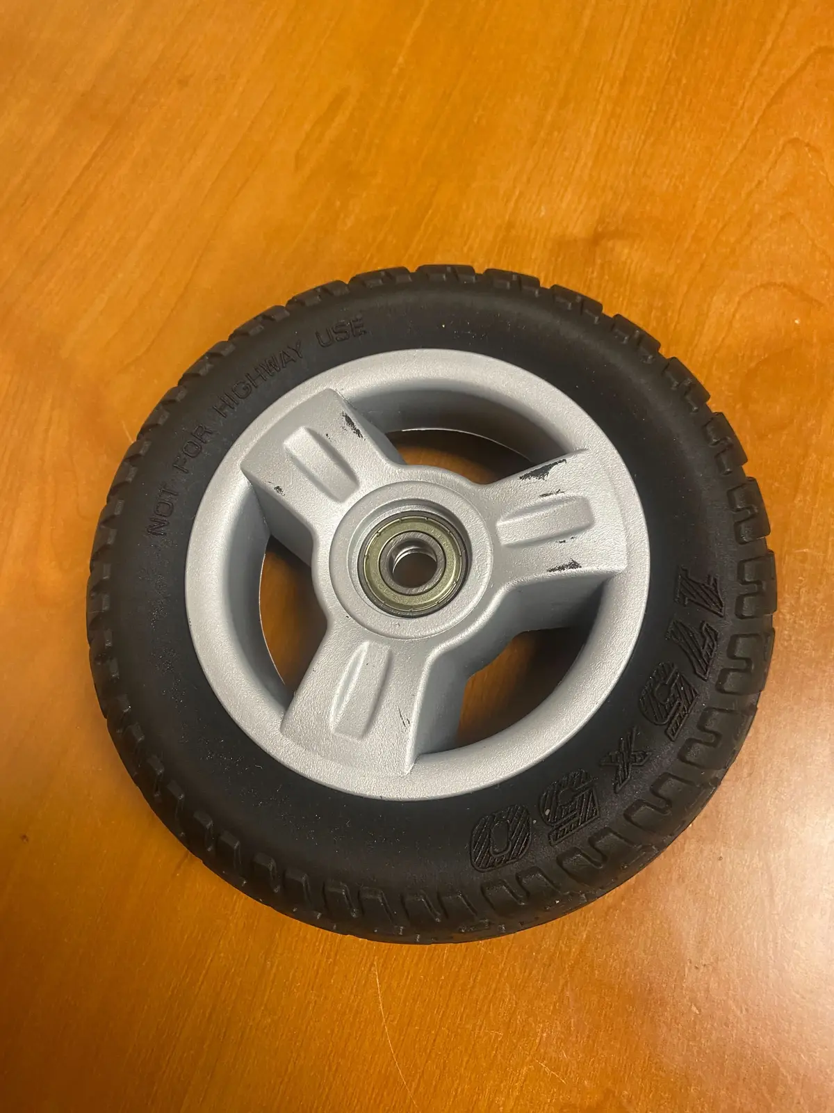 7"X2" Front Wheel Assembly For The 4-Wheel Go-Go Elite Traveller (Sc44e) & Go-Go Lx (S54lx) (Blemished) 1