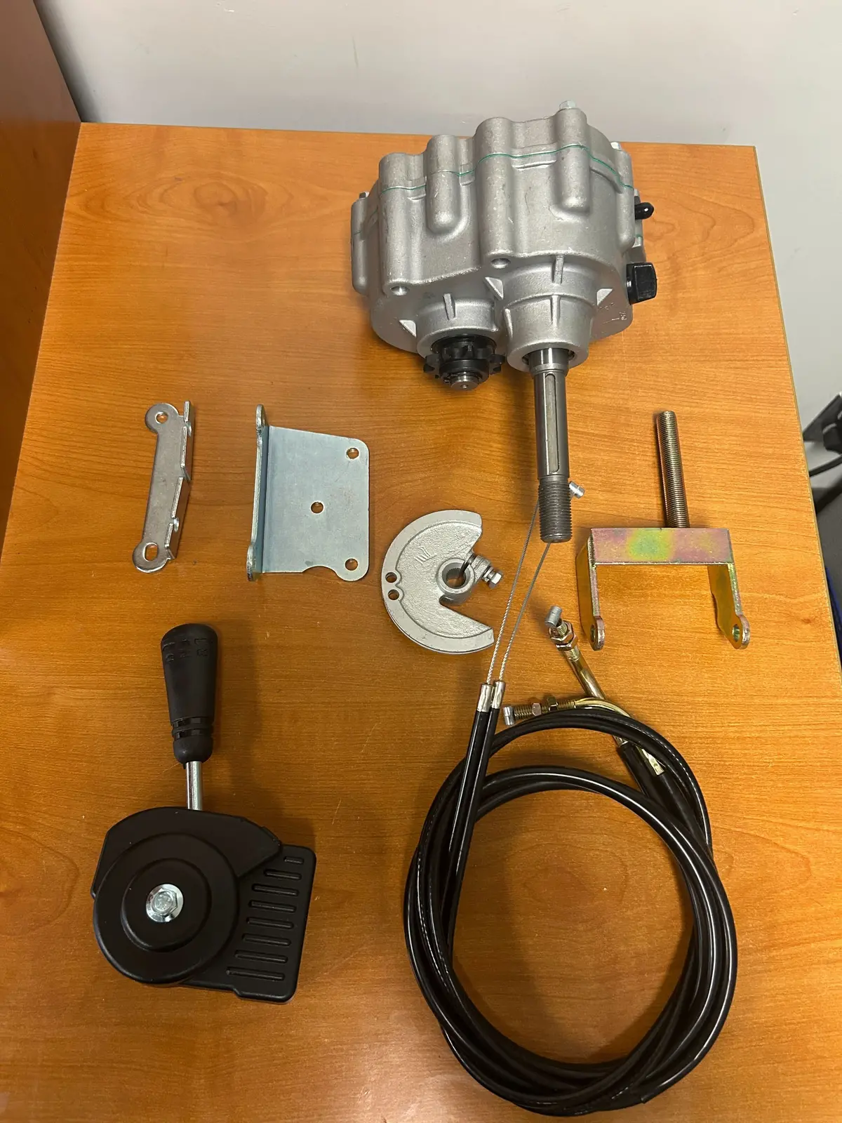 Reverse Gearbox Kit For Go-Karts With Tav2 Series 30 Torque Converters (Missing Hardware) 1