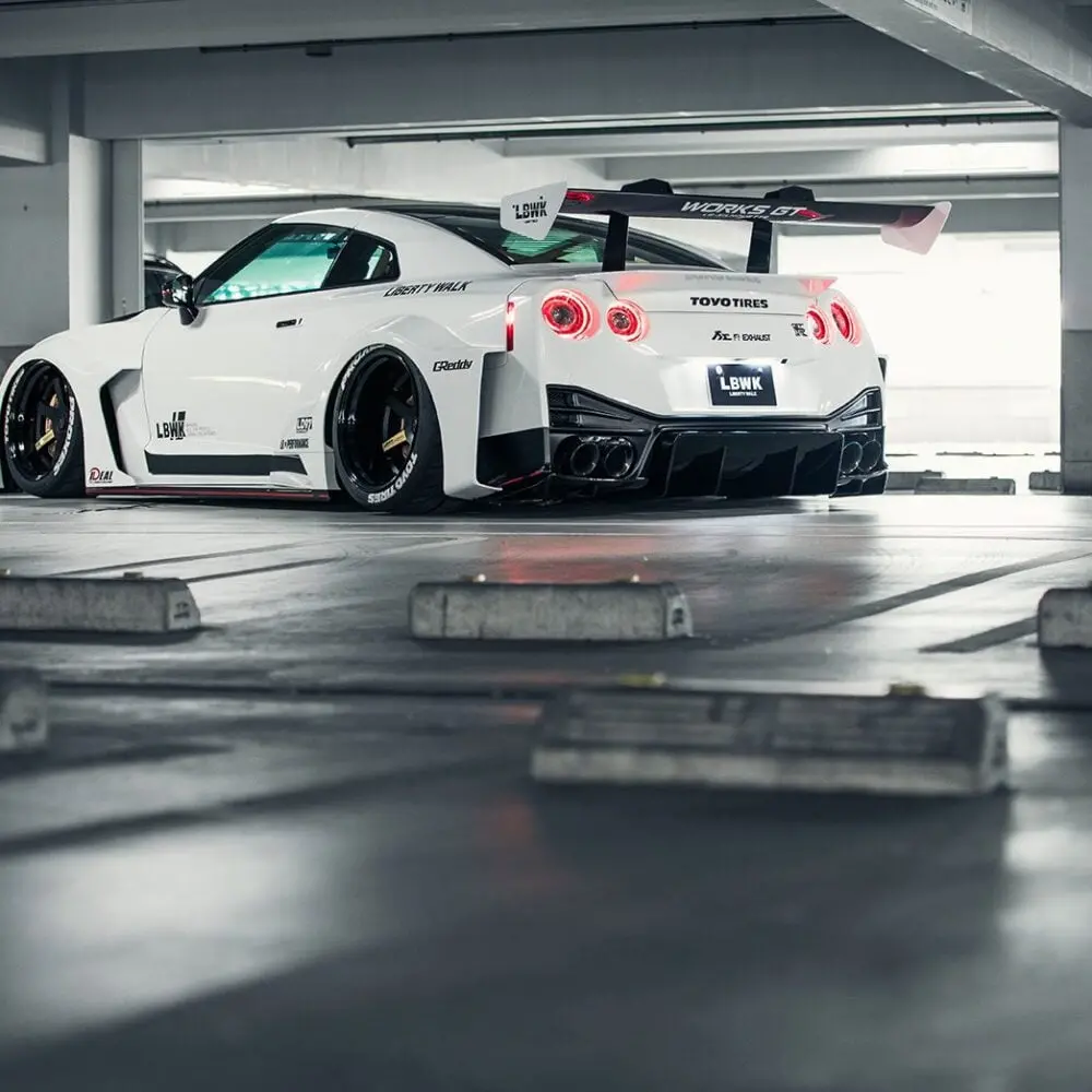 Liberty Walk Lb-Silhouette Works Gt 35Gt-Rr Widebody Kit For R35 Nissan Gt-R 5
