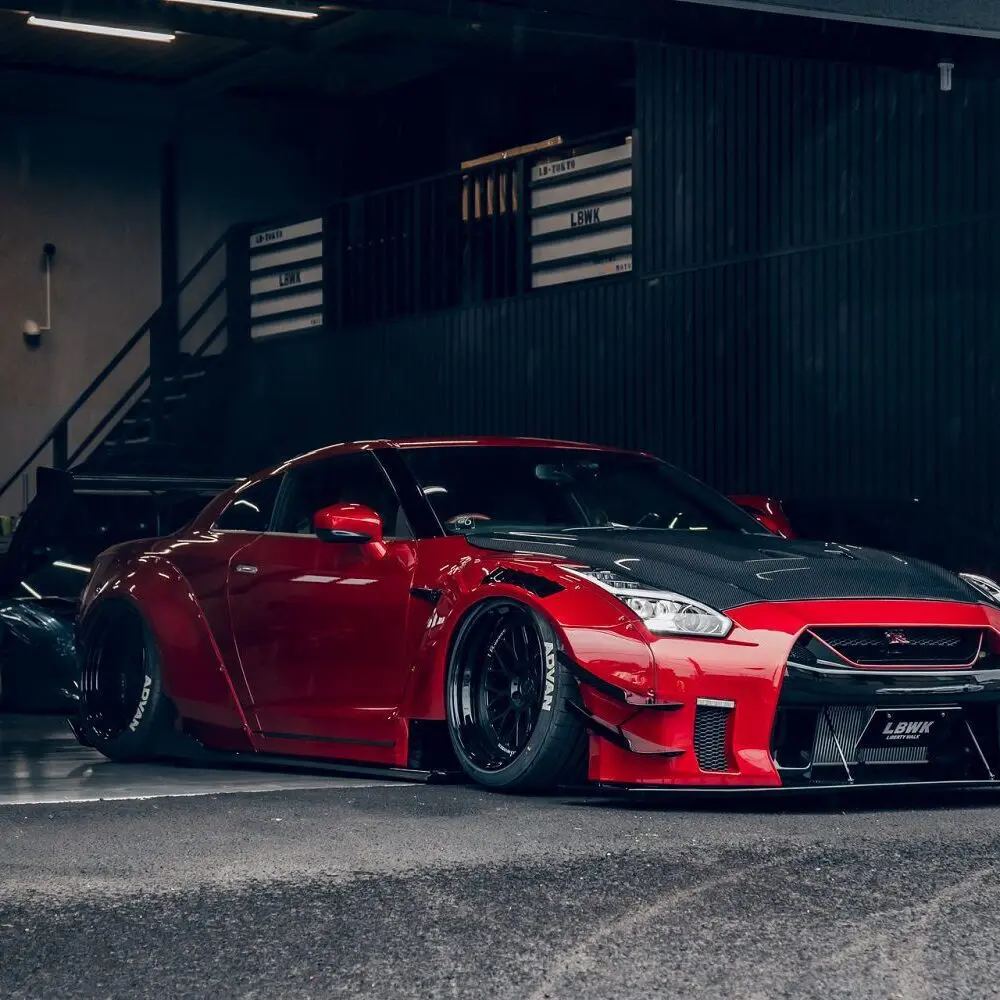 Liberty Walk Lb-Works Type-Ii Widebody Kit For R35 Nissan Gt-R 1