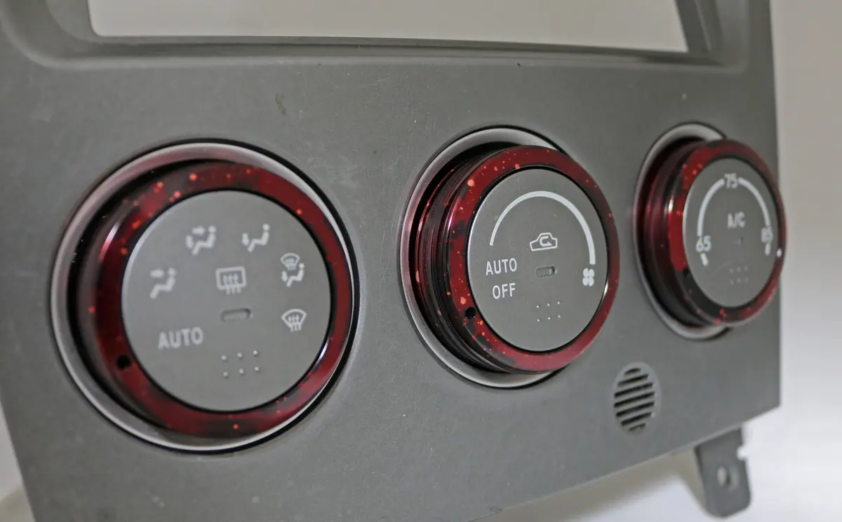 2005-07 Wrx/Sti Climate Control Knobs - Cosmic Space Colors 1