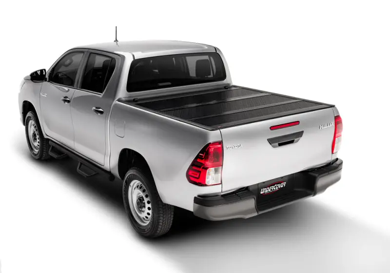 Undercover Flex Bed Cover – Retractable Hard Tonneau For 2016–2020 Toyota Tacoma (6' Bed) 1